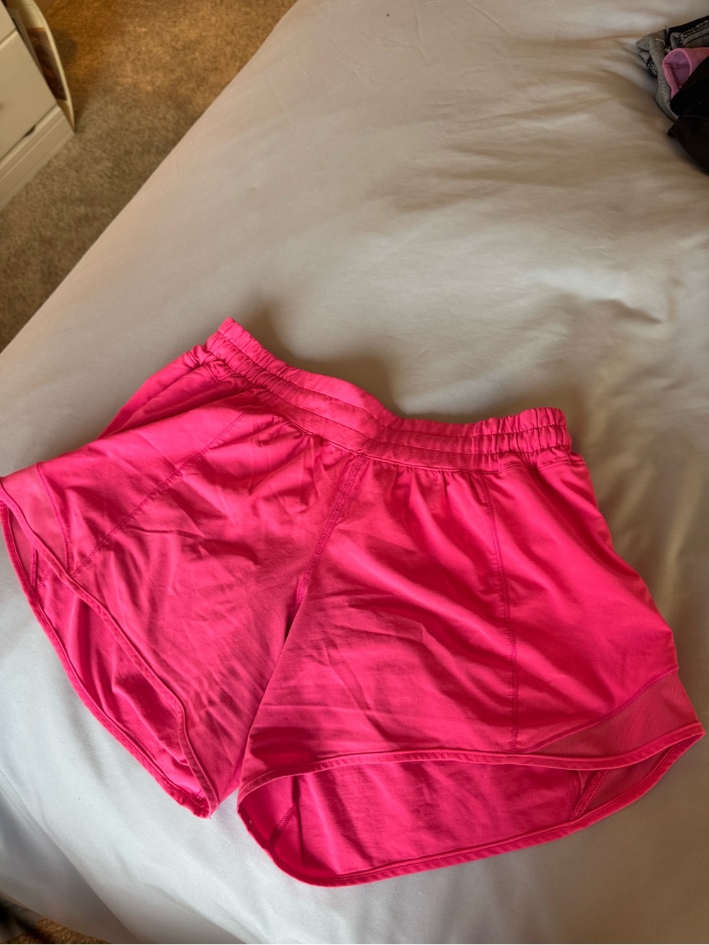 4 inch hottie hot lululemon bright pink shorts
